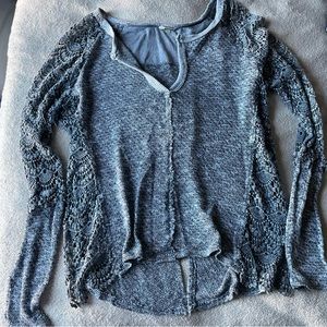 Gimmicks open back sweater size L